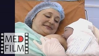 Первые часы и дни новорожденных © First hours of newborn