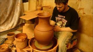 Как сделать напольный вазон на гончарном круге. How to make outdoor vase on a pottery wheel.