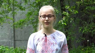 Софійка Мажак вітає усіх матусь із Днем матері