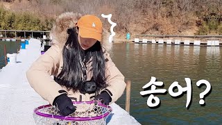[ENG SUB] 겨울 송어 낚시터 전세 냈게요! 그 결과는..? I chartered a trout fishery! How about the result..?