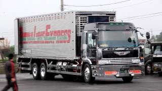 デコトラ　椎名急送　由加丸さん　車庫入れ②