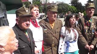 ВОКАЛЬНИЙ АНСАМБЛЬ "ГОРЛИЦЯ" з с.ПНІВ на святкуванні 26-ї річниці Незалежності України в Надвірній.