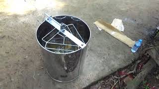 GIỚI THIỆU VỀ THÙNG QUAY MẬT ONG 3 CẦU INOX .GIÁ RẺ 0971 523 166