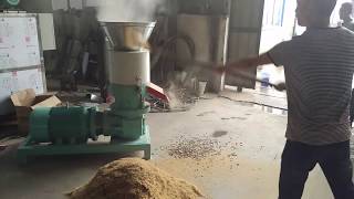 rice husk pellet machine working video