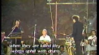 Dalaras and Bithikotsis sing Otan Sfigoun to Cheri from Romiosini by Theodorakis/Ritsos
