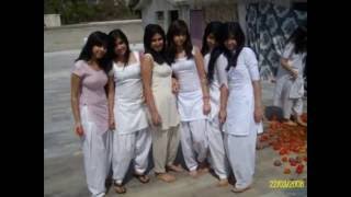 HOT COLLEGE GIRLS  (PAKISTAN)