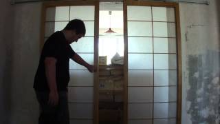 Installation de panneaux coulissants japonais Shoji Menuiserie