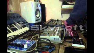 ald52 -  never acid again remix // Roland TB 303 and Korg Volca Bass baseline