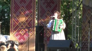 Анна Плотникова. Малы меда. Гербер в Москве 2015.