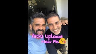 Akshay Kumar Upload New Pic?? on Twitter/Facebook/Instagram...