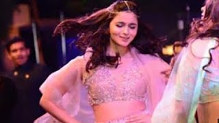 Alia Bhatt dance on Coca Cola and Lamberghini song at her Best-friends Wedding in New Delhi.. ?