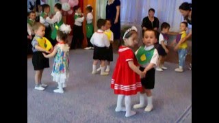 Танец Калинка в детском саду. Ясельная группа на Выпуске в школу.