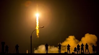 KSP 1.0.4 Своя карьера - 04 - Облёт Муны и связь