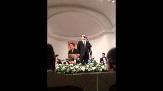 Azər Zeynalov "Zərif gülüşlüm"