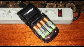 Зарядное устройство Duracell CEF27