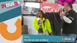 Thalía interpretó algunos de sus éxitos en firma de autógrafos | INtrusos
