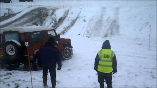 Defender 90- Off road in the snow - Chiltern Vale LR Club- Trial 6