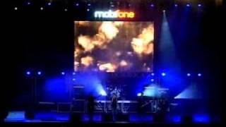 Microwave - Tìm lại - Rock Storm 2010 - SVĐ Tự Do - Huế