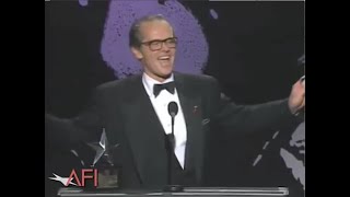 Jack Nicholson accepts the AFI Life Achievement Award in 1994