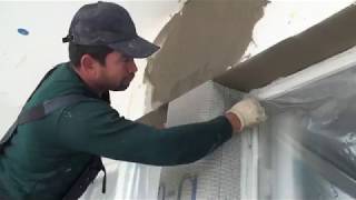 Армирование оконных откосов, в клей втапливаем Фасадную стеклотканевую сетку