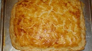 Рыбный пирог из слоёного дрожжевого теста