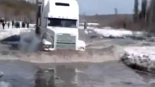 ФУРА ПРОТИВ РЕКИ!!! ДТП! Авария! Видеорегистратор