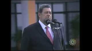 Llega a La Habana Primer Ministro de San Vicente y las Granadinas, para participar en II Cumbre de l
