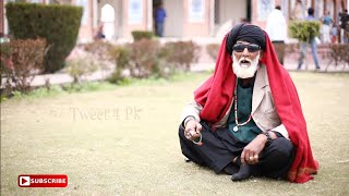A Malang Singing Kalam Heer Waris Shah at the Tomb of Peer Waris Shah