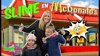 SLIME EN SECRETO EN MCDONALDS | Making Slime in McDonalds | DivertiGuay