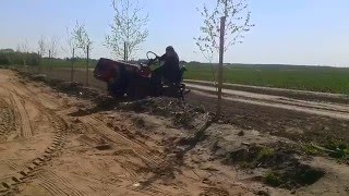 Проходимость МТЗ 132Н, бруствер 50 см