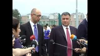 Прем’єр-міністр України Арсеній Яценюк про ХНУВС