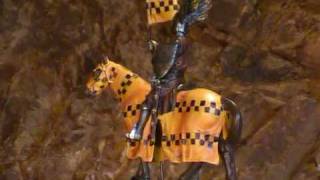 Caballero medieval casco alado