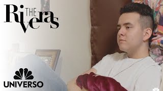Johnny isn’t sure if he’s gay | The Riveras | Universo