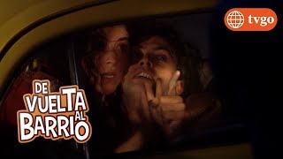 ¡Pichón atrapa a Alex y Sofía en la costa verde con el pollito! - De Vuelta al Barrio 07/06/2018