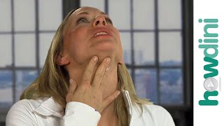 Yoga facial and neck exercises: Firm your neck using face yoga