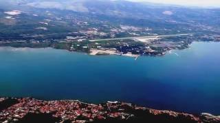 Landing Split Airport