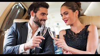 ФУТАЖ ... Влюбленные и брызги шампанского... Free stock video footage