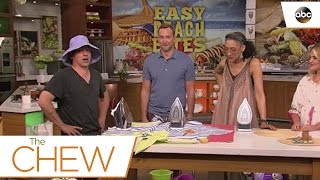Clinton Kelly's Beach Day Tips - The Chew