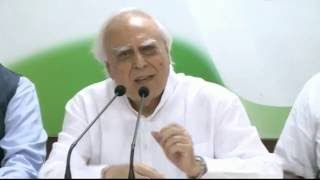 AICC Press Briefing By Kapil sibal and Randeep Surjewala at Congress HQ. October 7, 2016