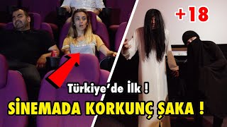 SİNEMADA KORKUTMA ŞAKASI YAPARAK İNSANLARI TROLLEDİM ! (Türkiye’de İlk)