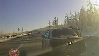 В Ермаковском районе сотрудники ДПС устроили погоню за нарушителем из Тувы