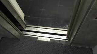 Amazing Old late 1970s Hitachi (upgr late 1990s) Tr. Elevator @ ???, Osaka, Kansai, Japan