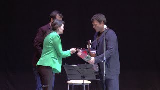 Актёр Евгений Дятлов исполняет известные бардовские песни в Пятигорском городском доме культуры!