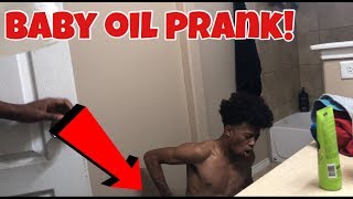 BABY OIL PRANK ON CHRIS!!! (SLIPPERY FLOOR)