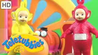 Teletubbies: Teletubbies And The Playful Wind | Toy Play Video | Play games with Teletubbies