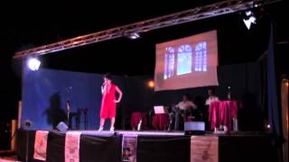 Lily Kangy...canta Vlenia