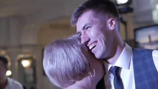 Такой трогательный танец жениха С Мамой