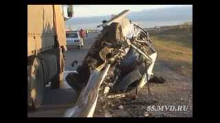 Момент лобового столкновения на трассе Тюмень-Омск / frontal car accident