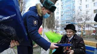 Поздравление ветерана ВОВ десантниками в Новороссийске