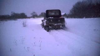По глубокому снегу на уазах